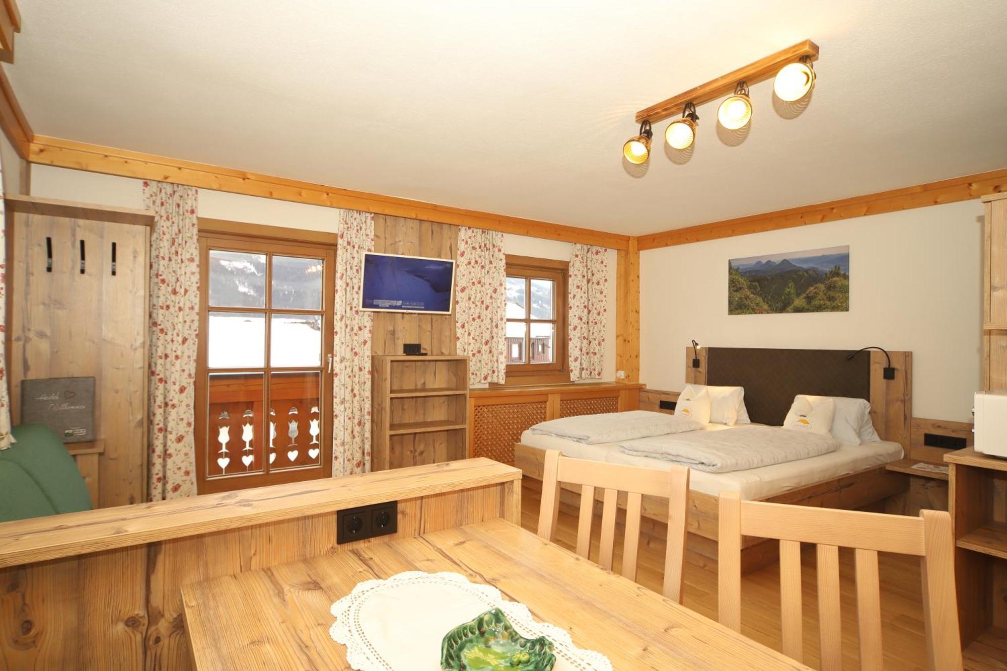 Linarhof Apartment Urlaub Am Bio Bauernhof Haus im Ennstal Buitenkant foto